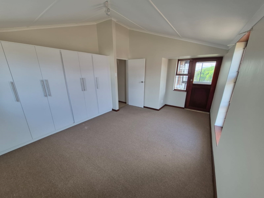 5 Bedroom Property for Sale in Bayview Western Cape